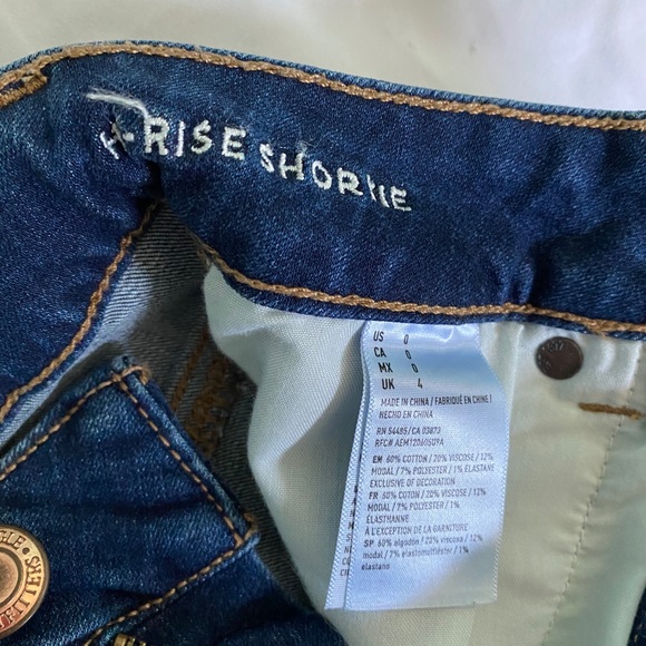 American Eagle High Rise Denim Shorts - Picture 4 of 4